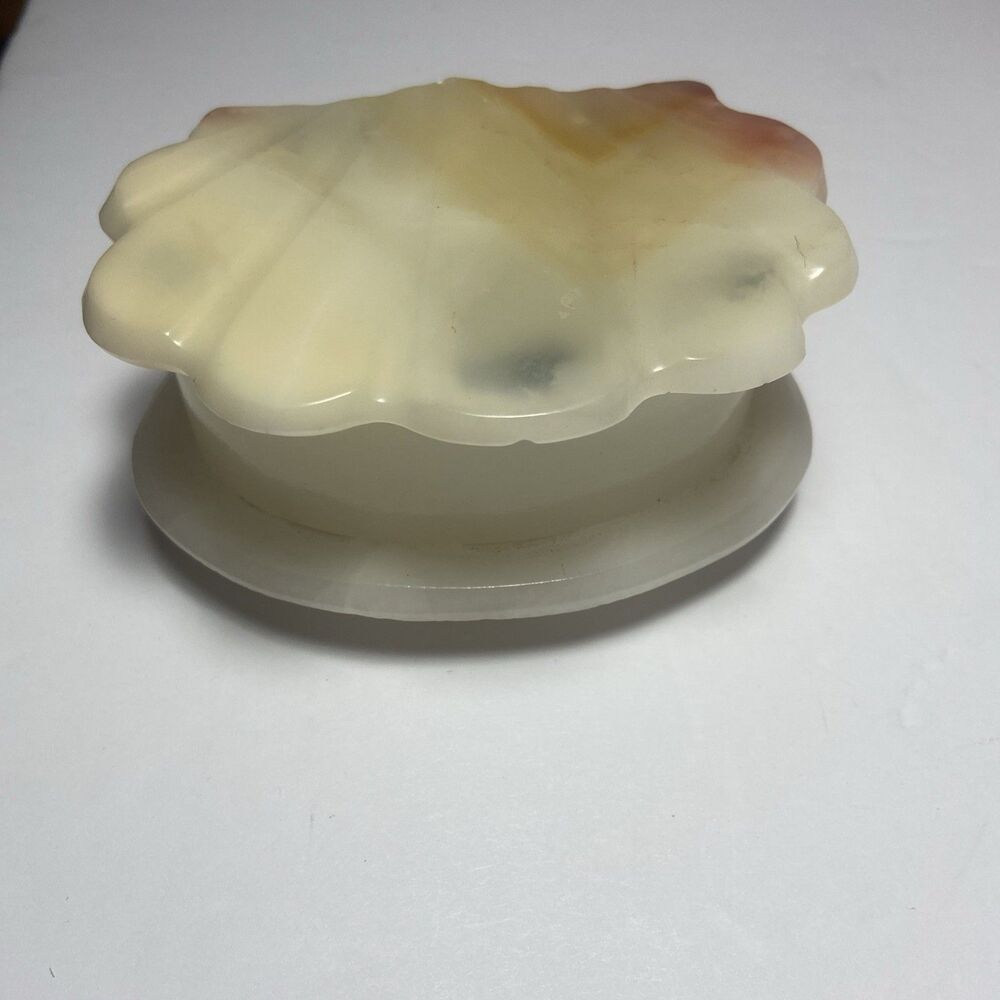 Vintage Carved Alabaster Shell Trinket Box Stone Jewelry Box with Hinged Lid